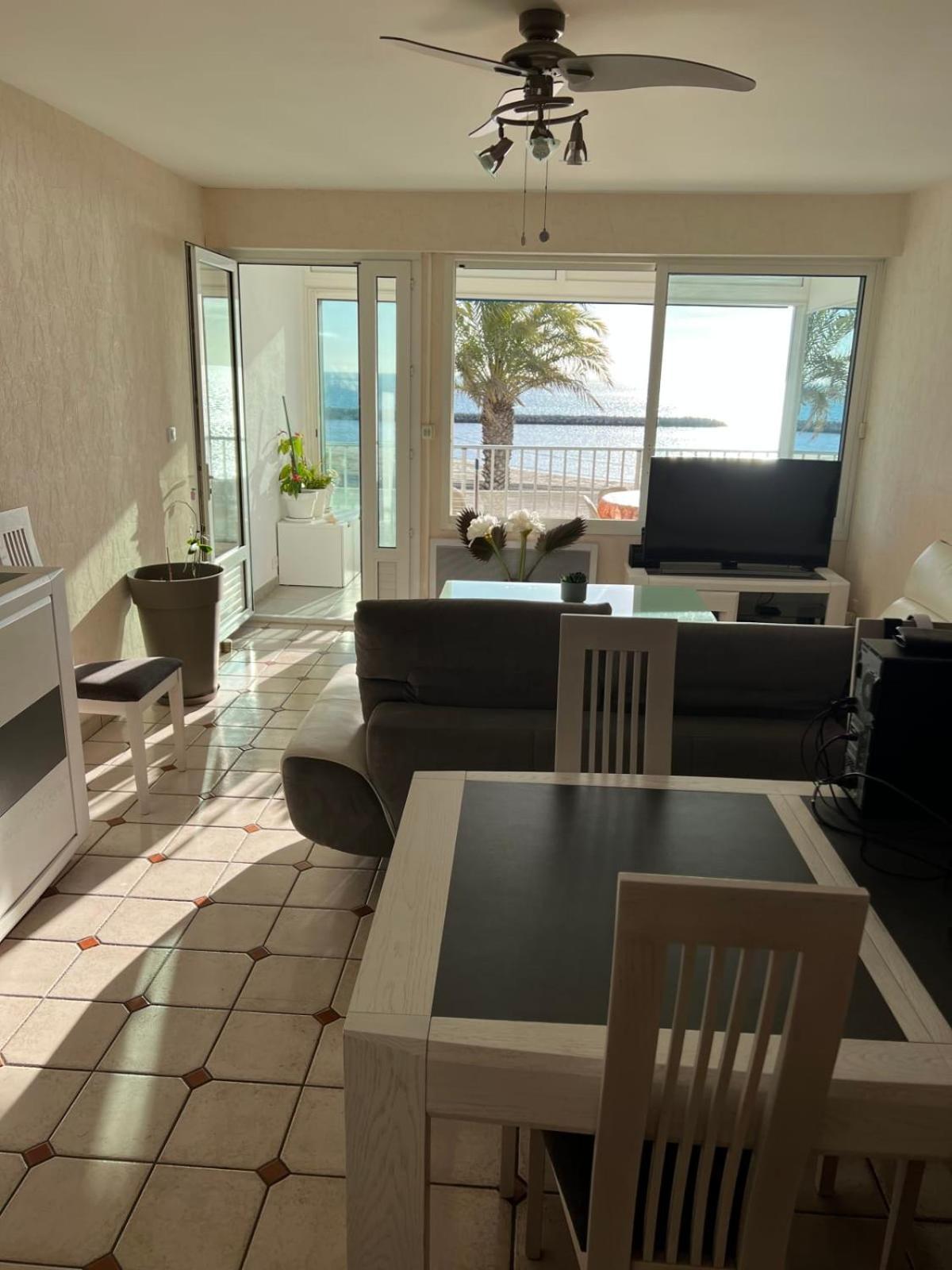 Appartement Mar E Souleu Avec Terrasse Et Vue Mer Au Grau Du Roi 르그로뒤후아 외부 사진